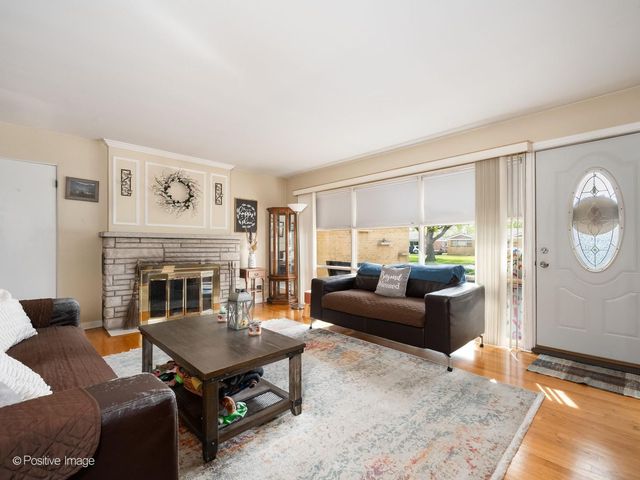 10917 S Keeler Avenue, Oak Lawn, IL 60453