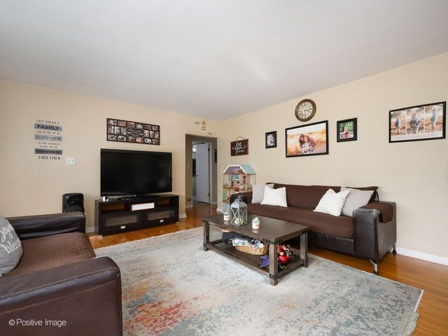 10917 S Keeler Avenue, Oak Lawn, IL 60453