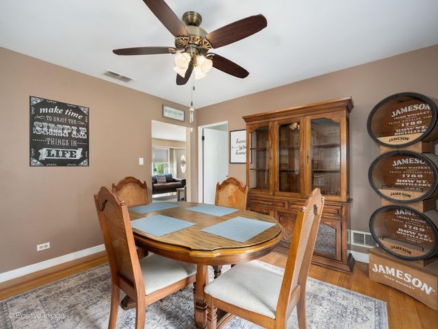 10917 S Keeler Avenue, Oak Lawn, IL 60453