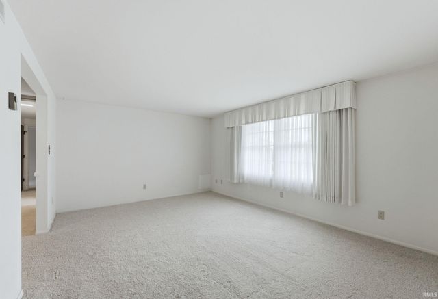 1409 Lake Forest Drive, Fort Wayne, IN 46815