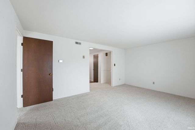 1409 Lake Forest Drive, Fort Wayne, IN 46815