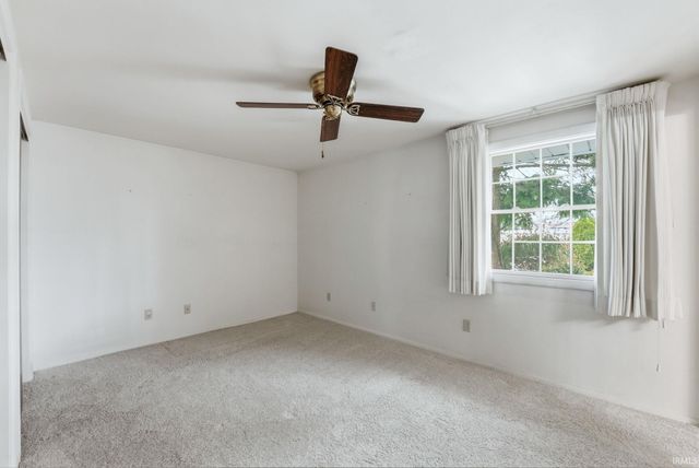 1409 Lake Forest Drive, Fort Wayne, IN 46815