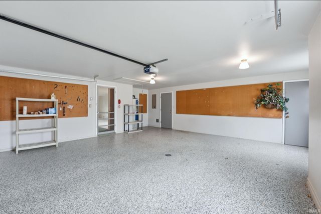 1409 Lake Forest Drive, Fort Wayne, IN 46815