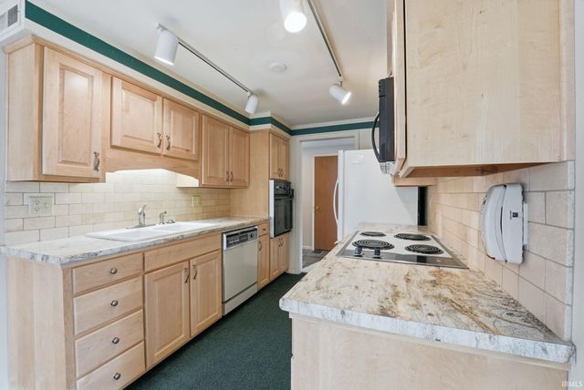 1409 Lake Forest Drive, Fort Wayne, IN 46815