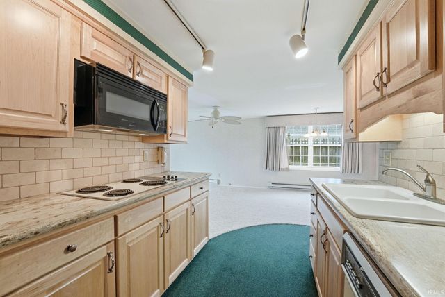 1409 Lake Forest Drive, Fort Wayne, IN 46815