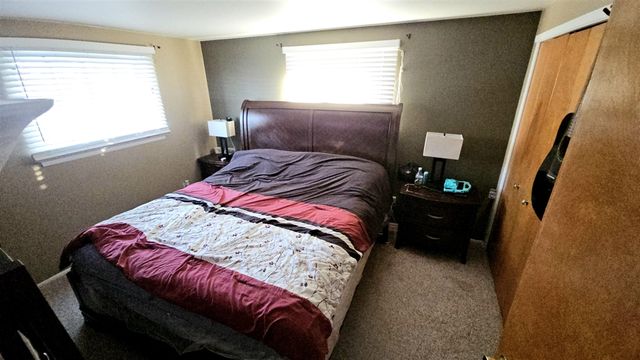 9814 Cass Avenue, Taylor, MI 48180