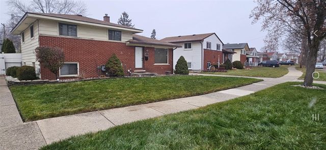 9814 Cass Avenue, Taylor, MI 48180