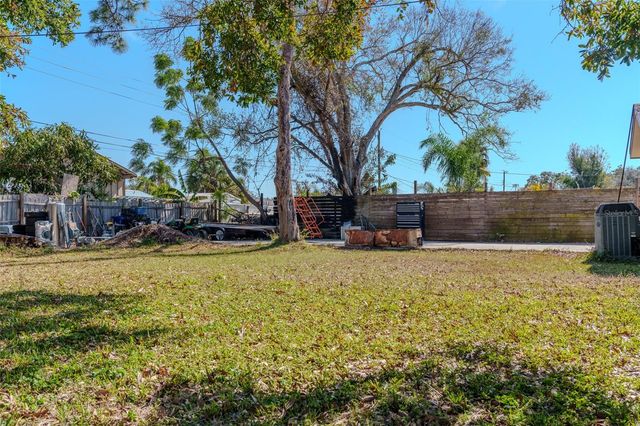 1936 N ALLENDALE AVENUE, Sarasota, FL 34234