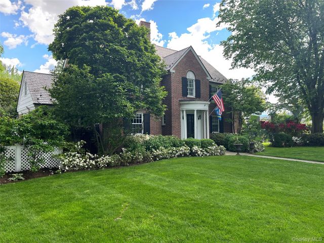 41 Sturgis Road, Bronxville, NY 10708
