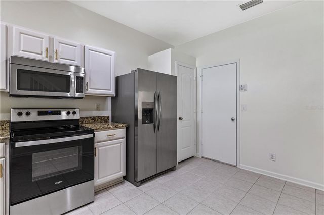 8520 SANDY BEACH STREET, Tampa, FL 33634