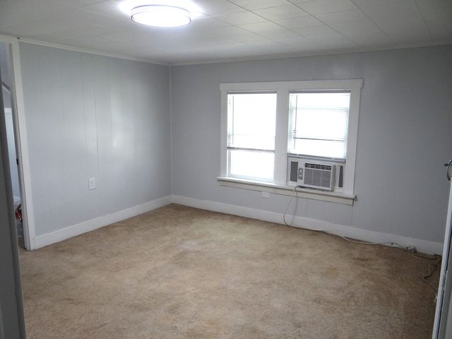 190 W Maple Street, Coal City, IL 60416
