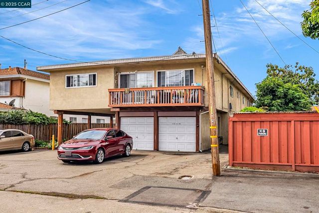 15609 Ronda St, San Lorenzo, CA 94580