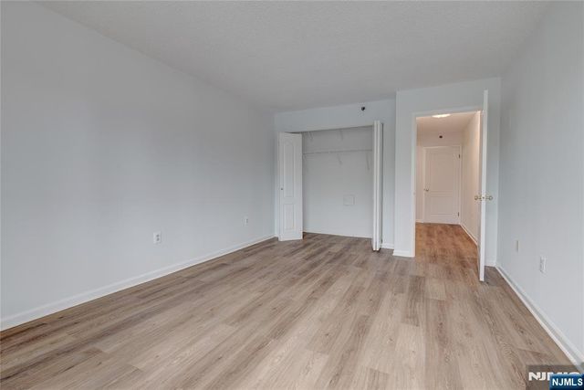 10 Smith Manor Boulevard 211, West Orange, NJ 07052