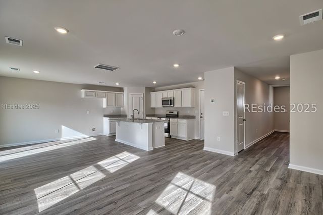 217 Volunteer Park Rd, Ridgeland, SC 29936