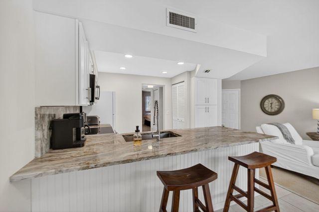 1605 S Us Highway 1 F204, Jupiter, FL 33477