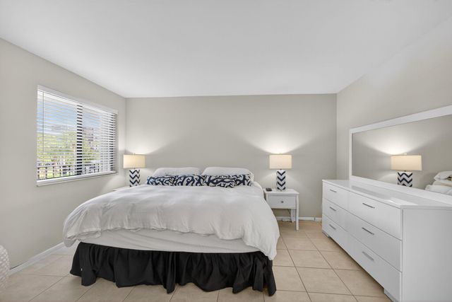 1605 S Us Highway 1 F204, Jupiter, FL 33477