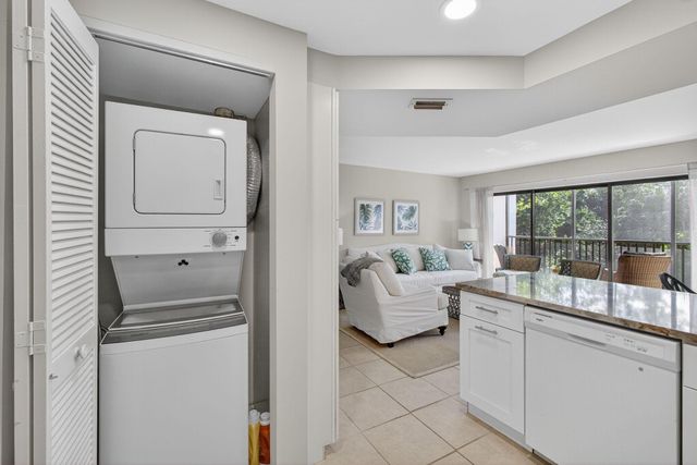 1605 S Us Highway 1 F204, Jupiter, FL 33477