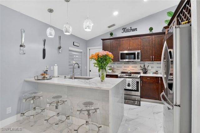 4453 43rd AVE NE, Naples, FL 34120