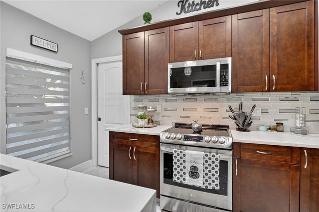 4453 43rd AVE NE, Naples, FL 34120