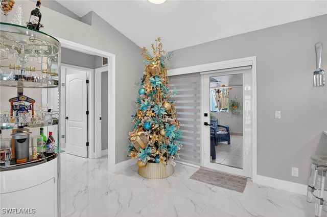 4453 43rd AVE NE, Naples, FL 34120