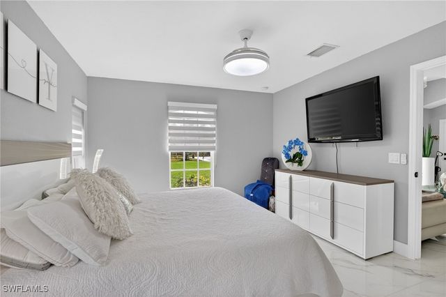 4453 43rd AVE NE, Naples, FL 34120