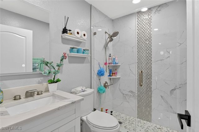 4453 43rd AVE NE, Naples, FL 34120