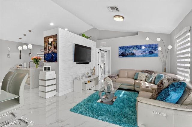 4453 43rd AVE NE, Naples, FL 34120