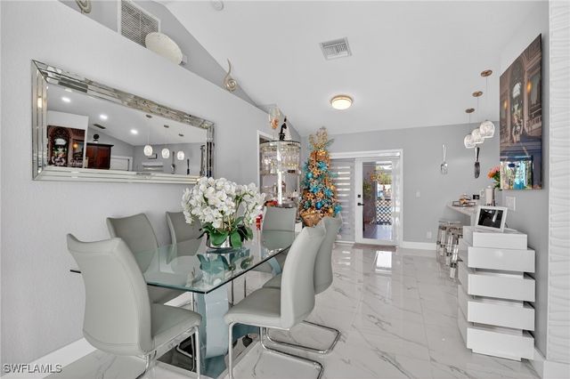 4453 43rd AVE NE, Naples, FL 34120