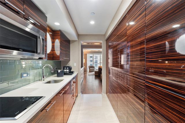 551 N Fort Lauderdale Beach Blvd H1007, Fort Lauderdale, FL 33304