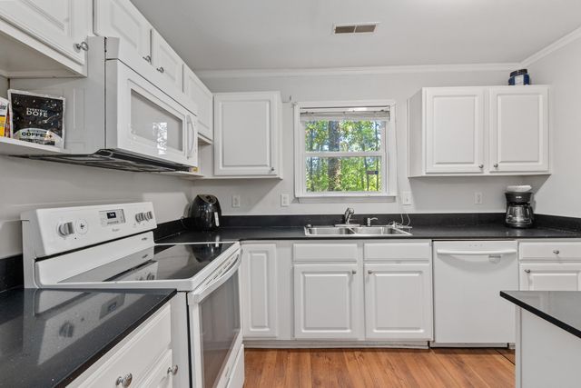 940 E Estates Boulevard O, Charleston, SC 29414