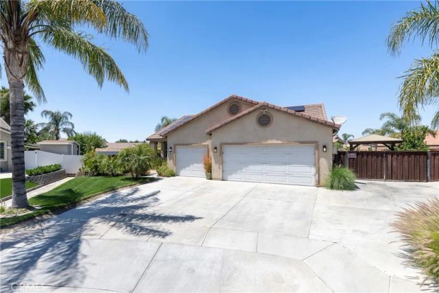 293 Captains Court, San Jacinto, CA 92583