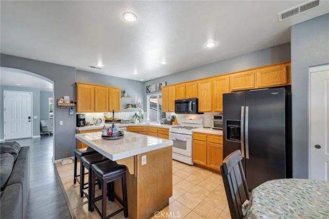 293 Captains Court, San Jacinto, CA 92583