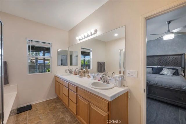 293 Captains Court, San Jacinto, CA 92583