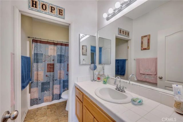 293 Captains Court, San Jacinto, CA 92583