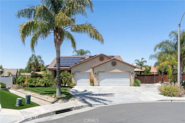 293 Captains Court, San Jacinto, CA 92583