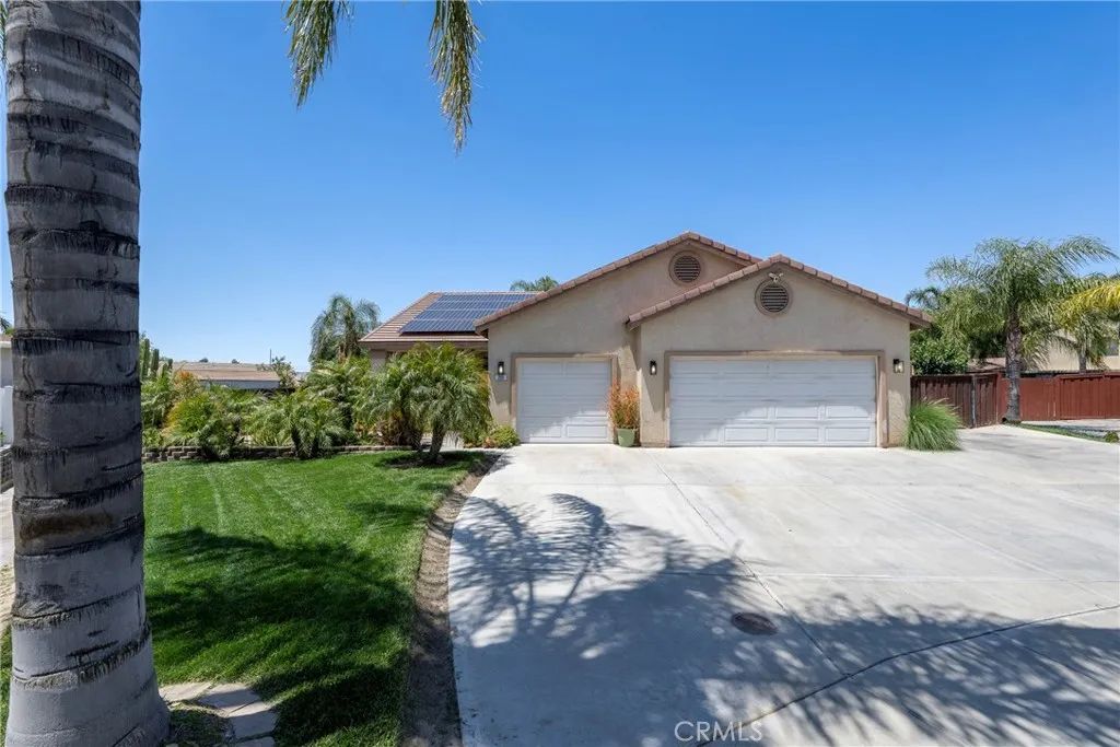 293 Captains Court, San Jacinto, CA 92583