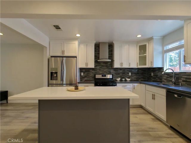 6928 Lubao Avenue, Winnetka, CA 91306