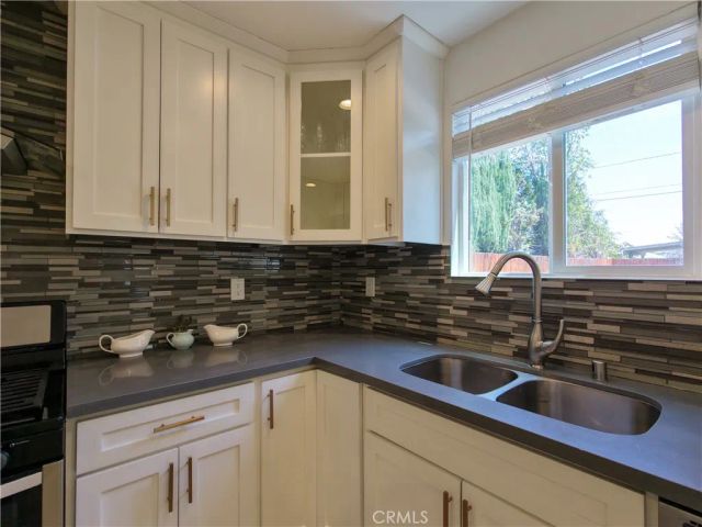 6928 Lubao Avenue, Winnetka, CA 91306