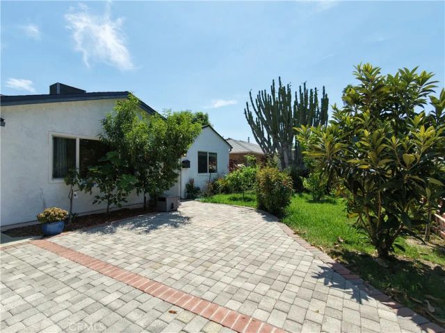 6928 Lubao Avenue, Winnetka, CA 91306