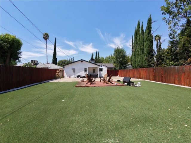 6928 Lubao Avenue, Winnetka, CA 91306