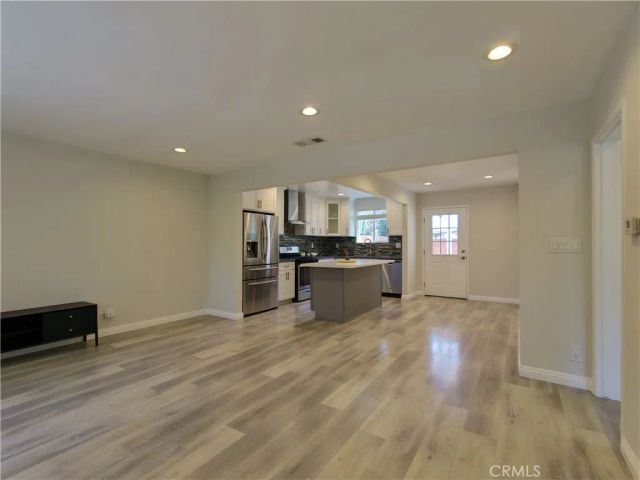 6928 Lubao Avenue, Winnetka, CA 91306