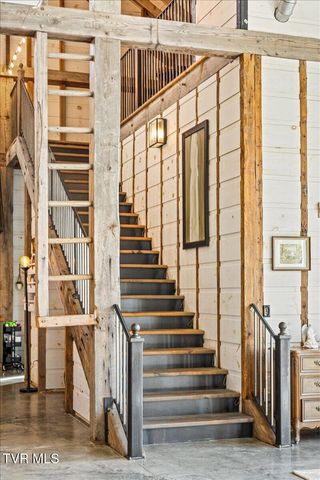 2752 Knob Creek Road, Johnson City, TN 37604