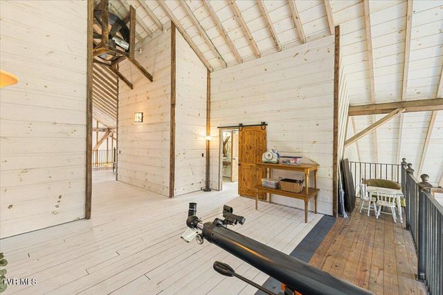 2752 Knob Creek Road, Johnson City, TN 37604