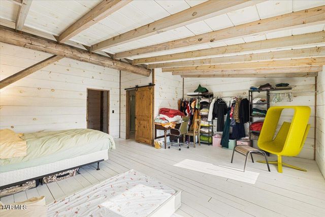 2752 Knob Creek Road, Johnson City, TN 37604