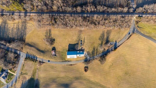 2752 Knob Creek Road, Johnson City, TN 37604