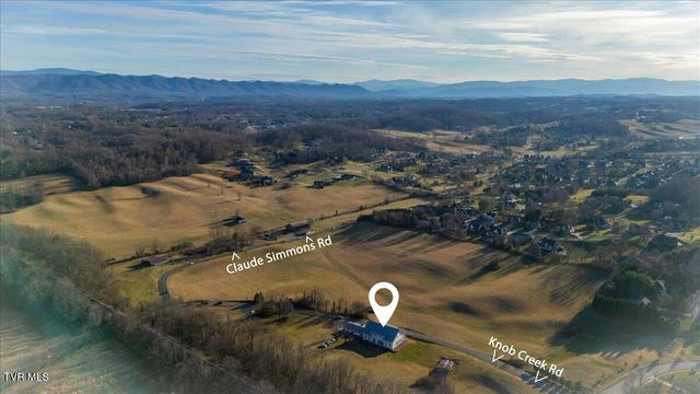 2752 Knob Creek Road, Johnson City, TN 37604
