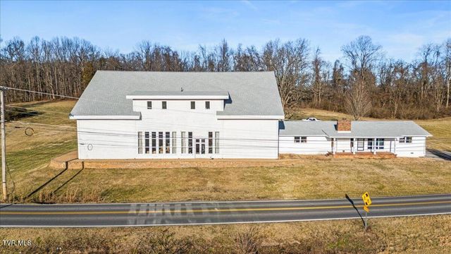 2752 Knob Creek Road, Johnson City, TN 37604