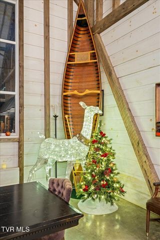 2752 Knob Creek Road, Johnson City, TN 37604