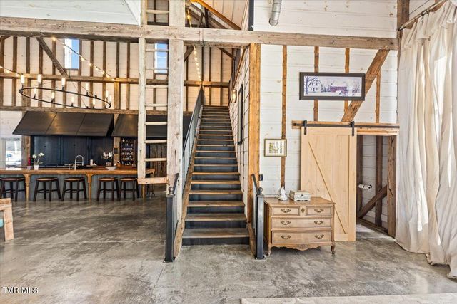 2752 Knob Creek Road, Johnson City, TN 37604