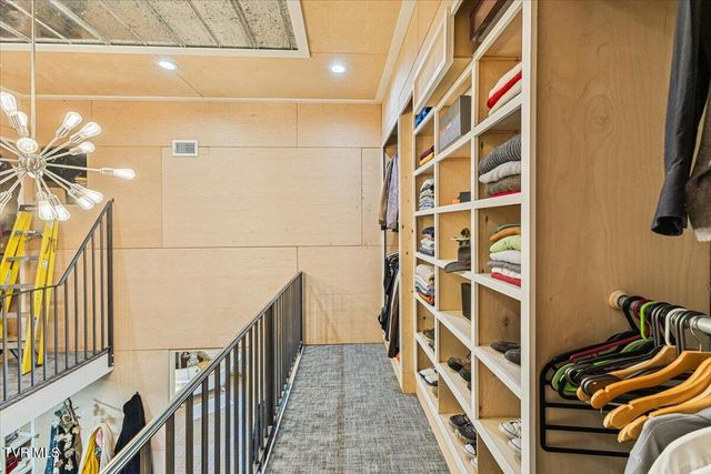 2752 Knob Creek Road, Johnson City, TN 37604